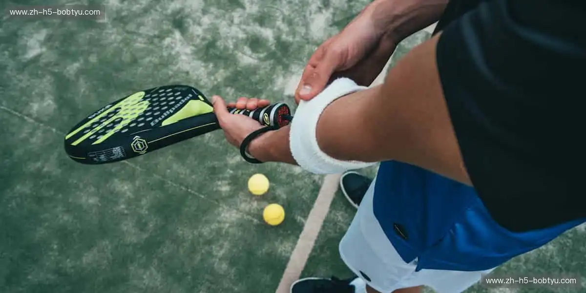 赛场之外，我们与你同在 —— 实时解说，深度分析！🎙️📊